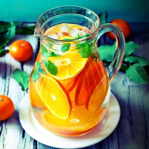 Delicious, aromatic and healthy melon compote: cook yourself according to the best recipes