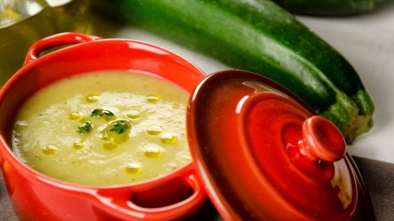 What is zucchini zucchini: we get to know the view, grow it on our site and use it for delicious dishes