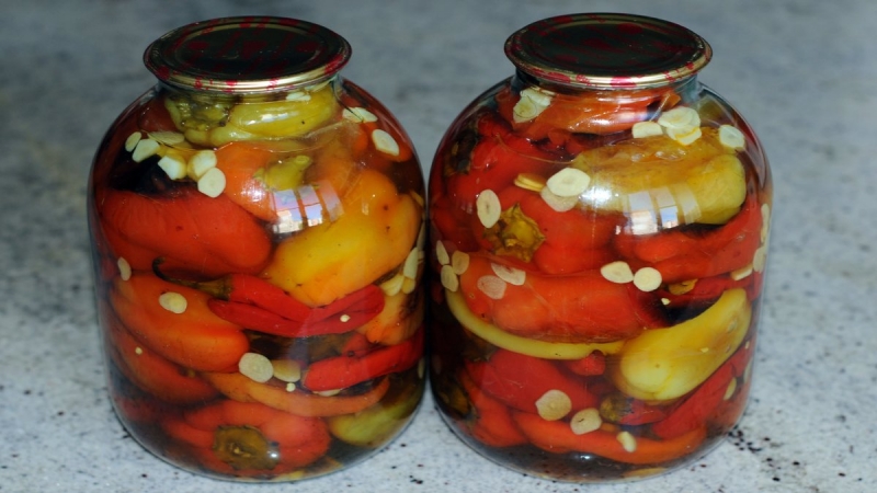 How to cook whole pickled bell peppers for the winter: the best recipes and useful tips