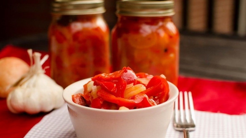 How to cook peppers marinated with honey for the winter: the most delicious time-tested recipes