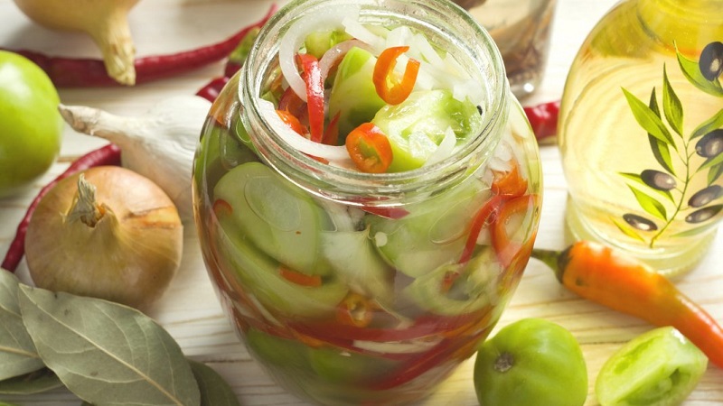 How to cook the most delicious green tomatoes for the winter: a selection of the best recipes