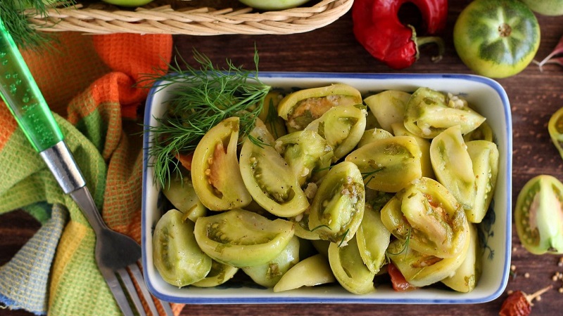 How to cook the most delicious green tomatoes for the winter: a selection of the best recipes