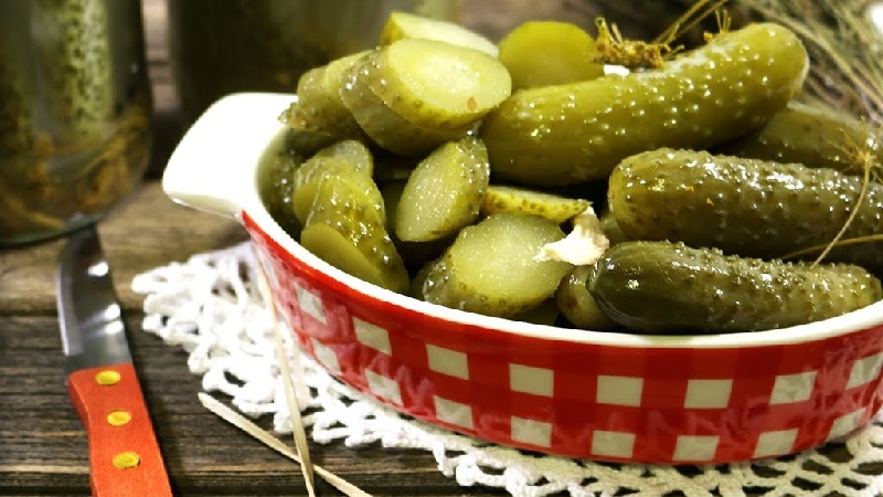 How to prepare pickled cucumbers with aspirin is simple and delicious: 7 best recipes