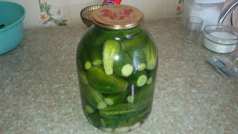 How to prepare pickled cucumbers with aspirin is simple and delicious: 7 best recipes