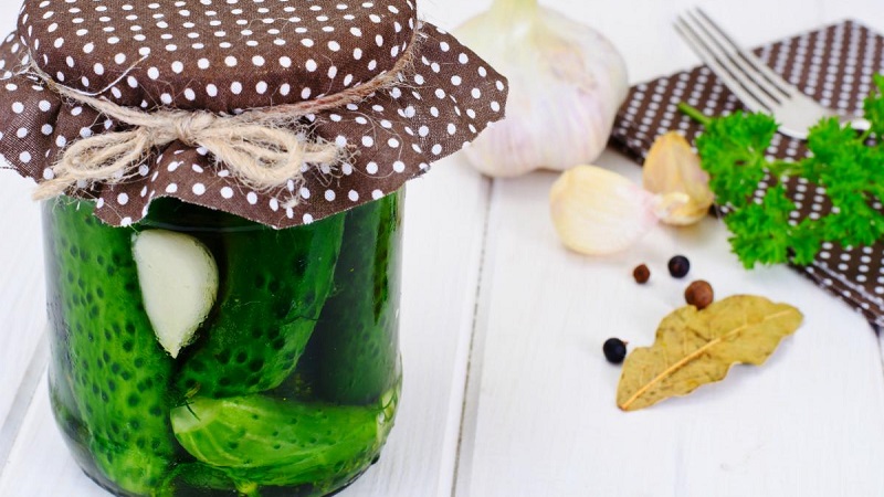 How to prepare crispy cucumbers with vodka for the winter: recipes and tips