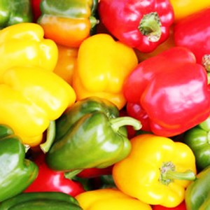 What vitamins are in bell pepper and how is it useful for the body