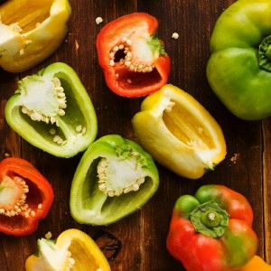 What vitamins are in bell pepper and how is it useful for the body
