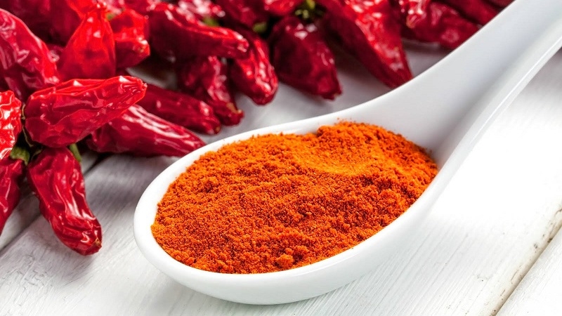 Red pepper and paprika: how they differ from each other