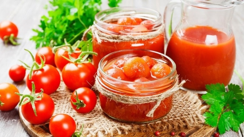 The most delicious recipes for pickling cherry tomatoes for the winter in jars: instructions and secrets of experienced housewives