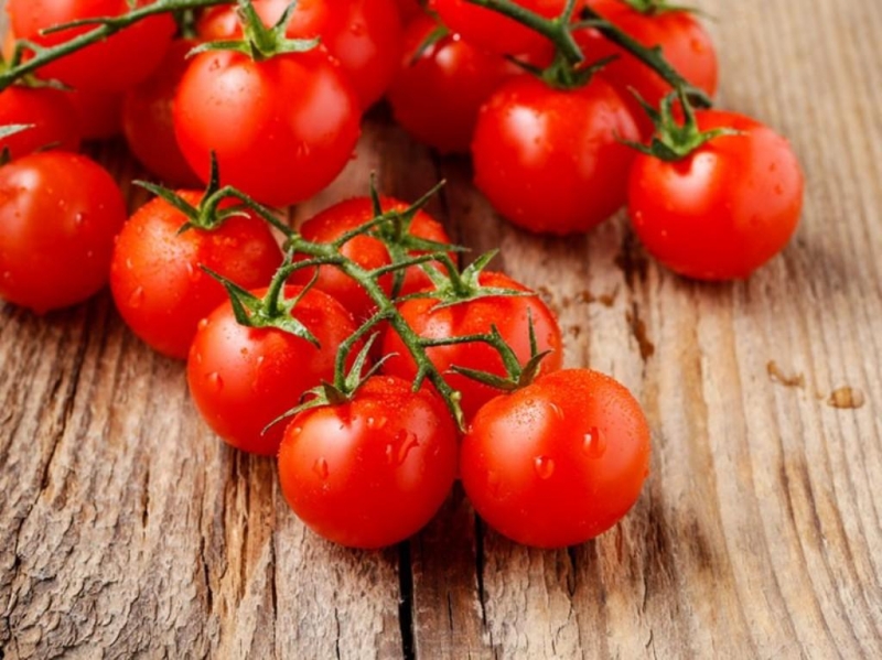 Step-by-step instructions on how to grow a Currency tomato: description and secrets of proper care