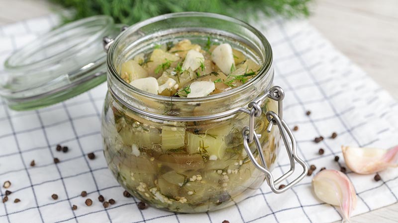 Cooking eggplants like mushrooms for the winter: recipes that guests will definitely ask for