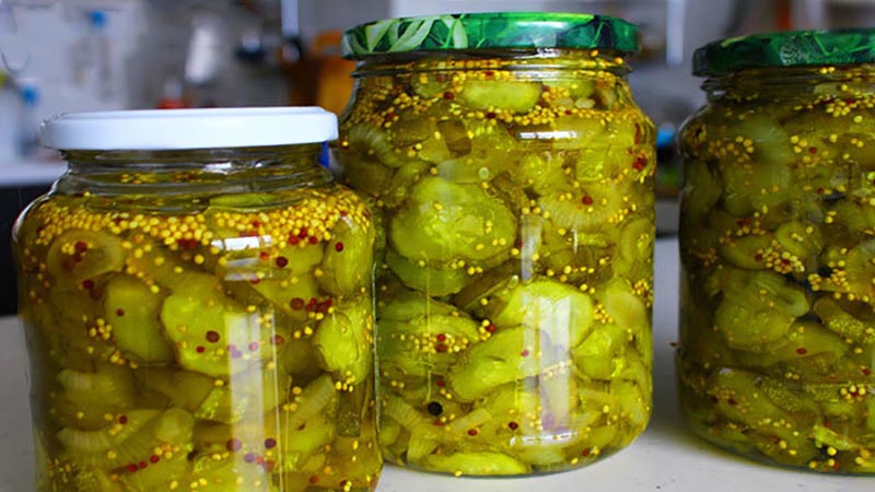 How to deliciously cook cucumbers with turmeric for the winter: recipes and recommendations