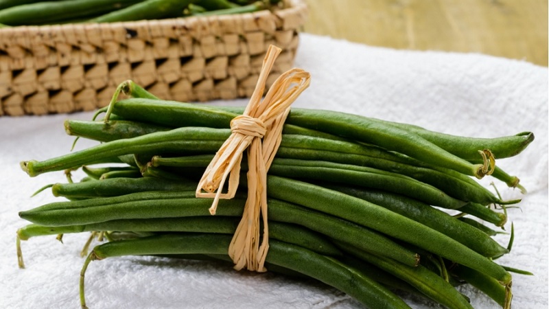 In what form and how to properly freeze asparagus beans at home