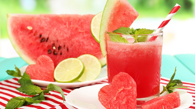 How to cook a delicious and healthy watermelon compote: the best recipes for a refreshing drink and preparations for the winter