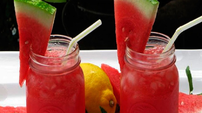 How to cook a delicious and healthy watermelon compote: the best recipes for a refreshing drink and preparations for the winter
