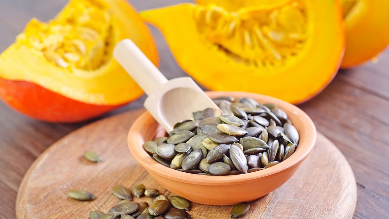 The benefits and harms of raw pumpkin: eating a fresh vegetable with maximum healing effect