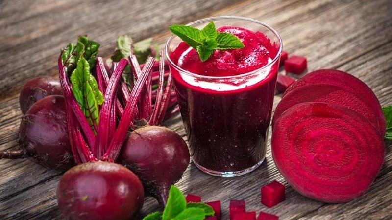Why beetroot juice is useful: prepare a healing drink yourself and drink it correctly