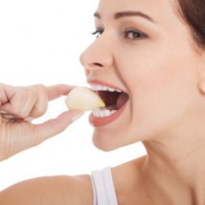 What happens if you eat garlic every day, and how much to use it, so as not to harm your health