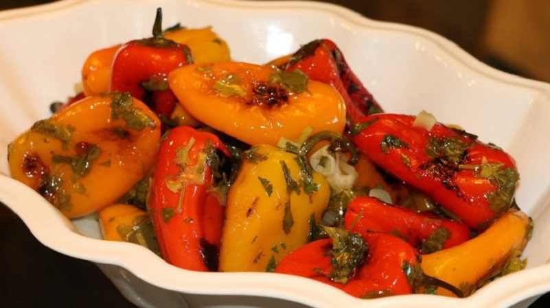 Where and how to keep bell peppers for the winter: fresh, frozen, dried, dried and canned