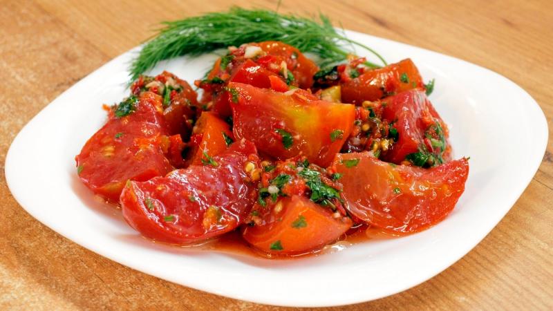 How to make pickled tomatoes tasty and simple: use the best recipes from experienced housewives