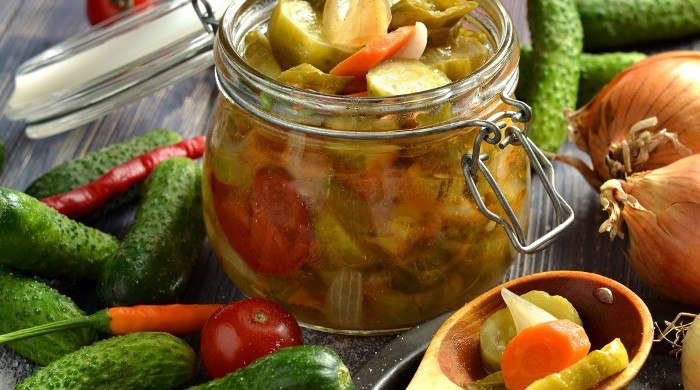 How to prepare cucumbers with ginger for the winter: a selection of quick and delicious recipes