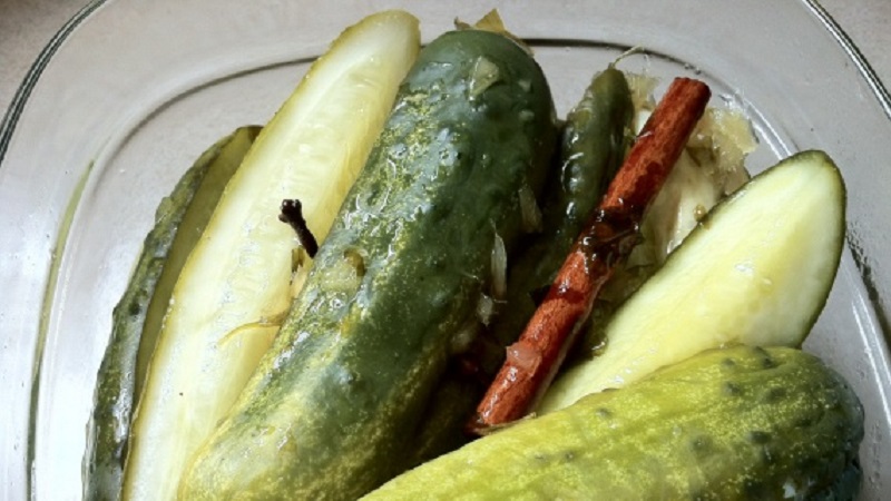 How to prepare cucumbers with cinnamon for the winter: unusual but delicious recipes