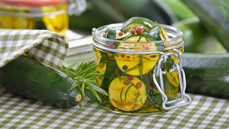 A selection of the best recipes for canned zucchini: cook deliciously and surprise guests