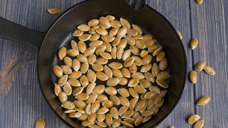 The benefits and harms of pumpkin seeds for women: therapeutic effect and rules for using pumpkin seeds