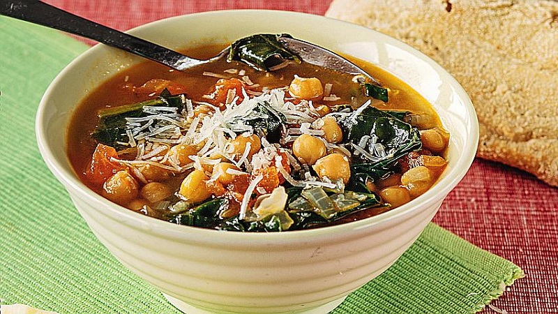 Hearty and tasty storehouse of vitamins: chickpeas, the secrets of its use in cooking, cosmetology and folk medicine