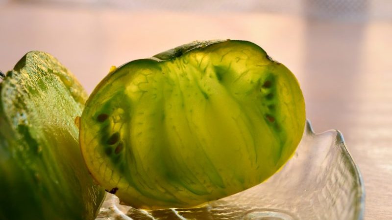 A variety with an exotic taste and amazing appearance - tomato Irish liqueur: we grow and surprise our neighbors