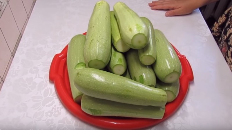 How to cook canned zucchini for the winter: the most delicious and unusual recipes for seaming