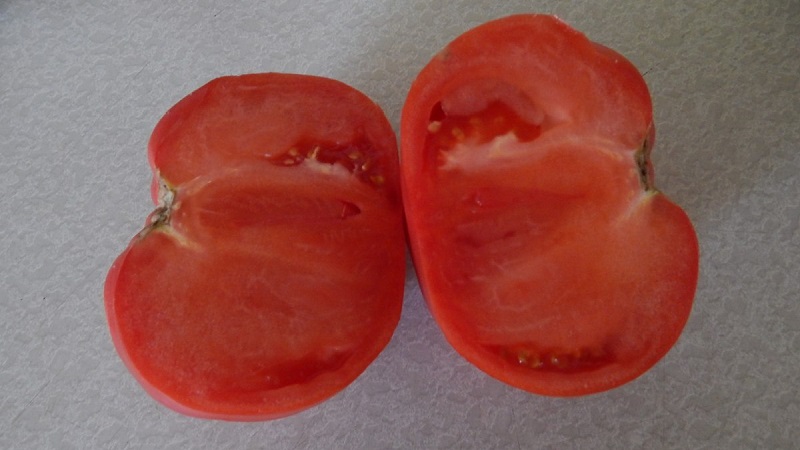 Large fruits with excellent taste - Babushkin's secret tomato