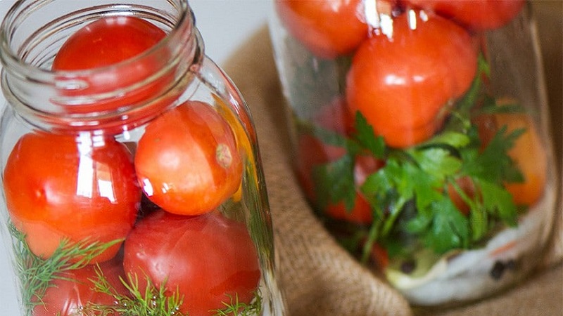How to cook delicious canned tomatoes for the winter in liter jars: a selection of the best recipes