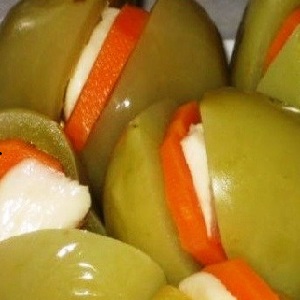 How to prepare unripe tomatoes for the winter: cover green tomatoes according to the best recipes