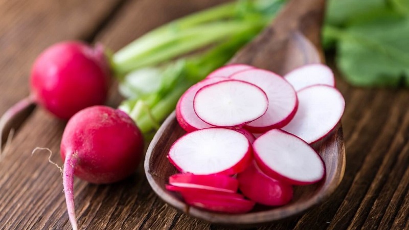 The benefits and harms of radishes for the human body