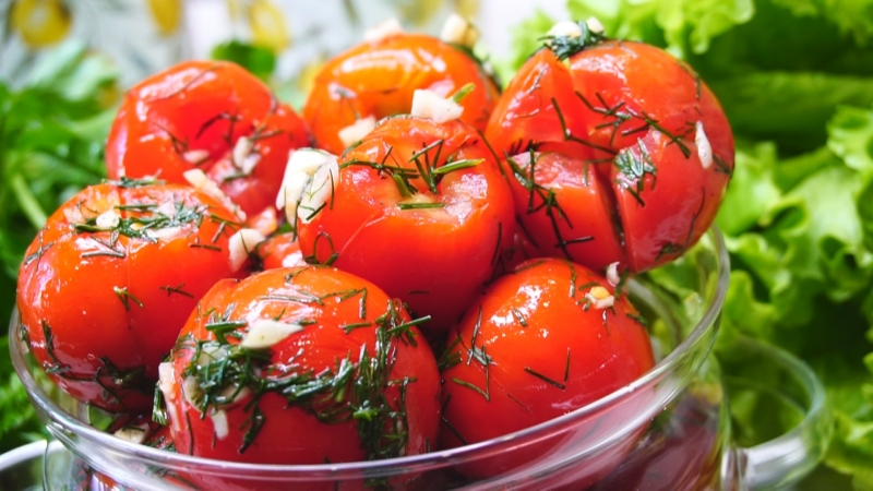 Recipes of lightly salted instant tomatoes: top of the most delicious ways, tips and tricks