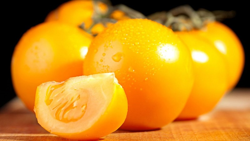 Bright sunny medicine straight from the garden: what are the benefits of yellow tomatoes and what vitamins and minerals they contain