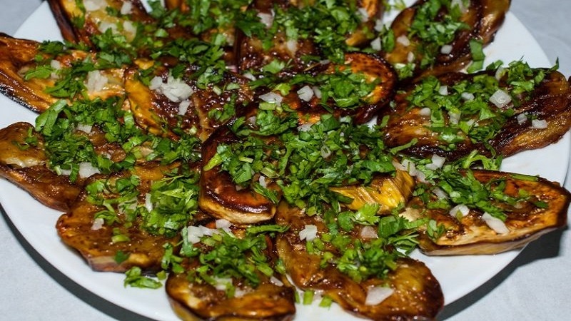 How to cook pickled eggplant for the winter: the most delicious recipes