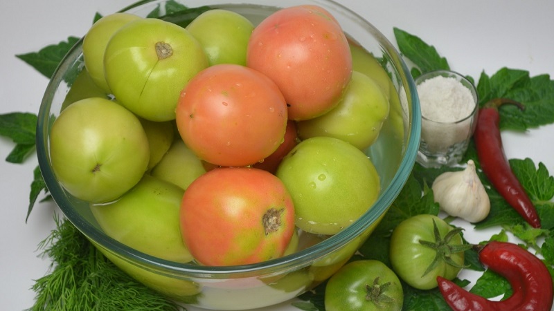 How to cook delicious pickled tomatoes for the winter: a selection of the best recipes from experienced housewives