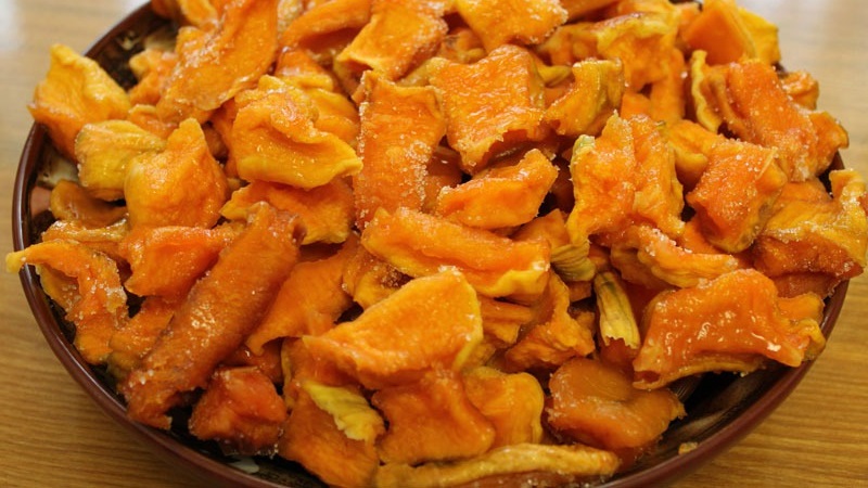 Healthy snacks at home: how to dry pumpkin in an electric dryer correctly and with what you can eat it
