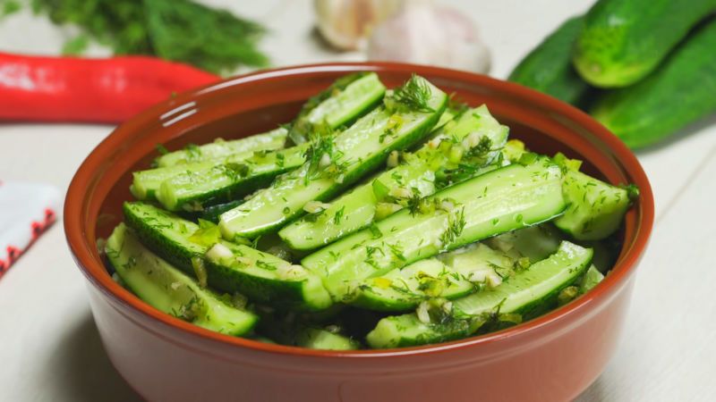 6 of the most delicious pickle recipes in a saucepan