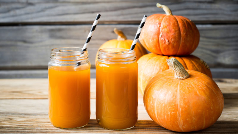 The most delicious and healthy recipes for making pumpkin juice in a juicer for the winter