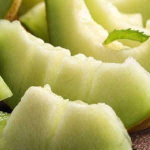 How much melon can you eat per day: consumption rates, beneficial properties and calorie content