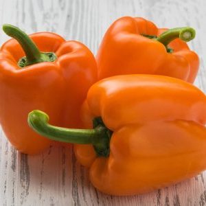 How to feed peppers during flowering and fruiting in a greenhouse to get a record harvest