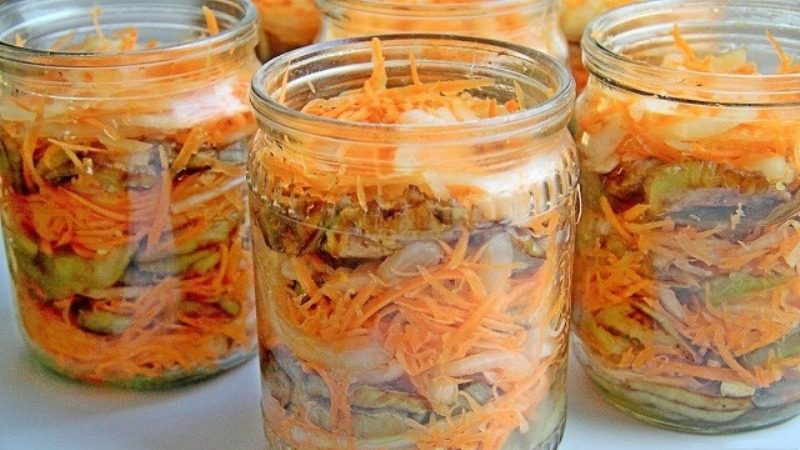 How to prepare delicious pickled eggplant without sterilization for the winter