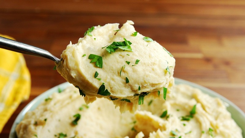 What is the calorie content of potatoes and do they get fat from it?