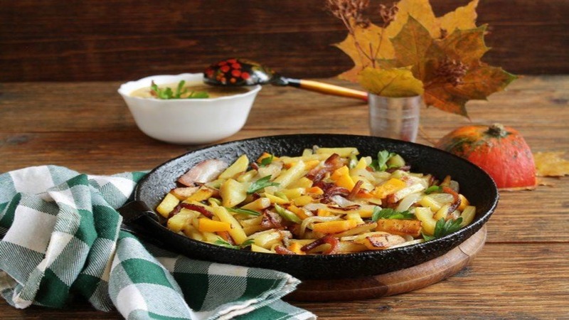 What is the calorie content of potatoes and do they get fat from it?
