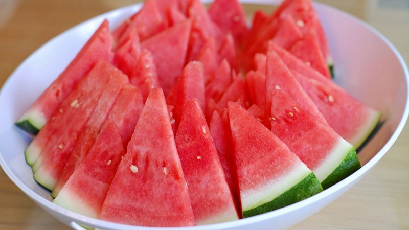 Why is watermelon useful for losing weight, is it possible to eat it while fighting obesity, options for a watermelon diet