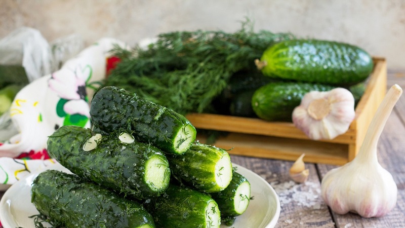 How to quickly and tasty cook lightly salted cucumbers