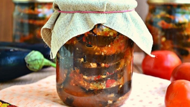 How to store eggplants at home until winter correctly